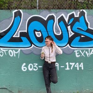 Meet your Posher, Laura